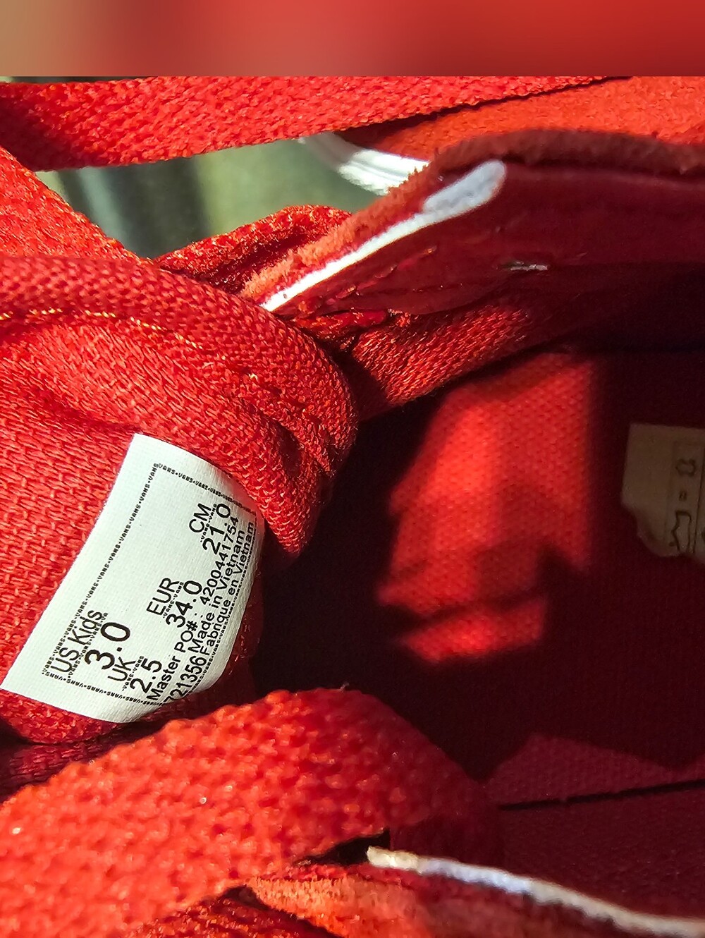 Vans - Picture 2 of 7